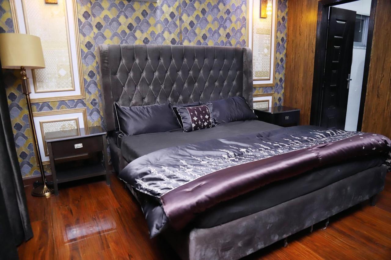 Adara Suites Lahore Exterior foto